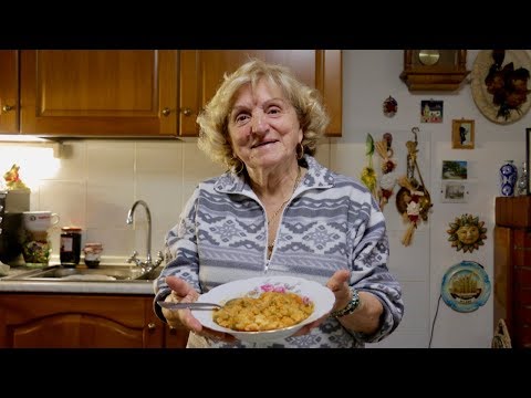 How to make cabbage soup or 'zuppa di cavolo' from Tuscany | Pasta Grannies